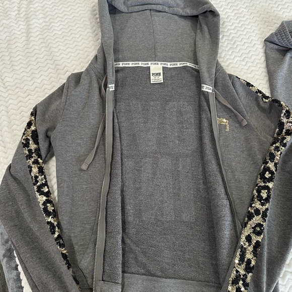 Pink, Victoria’s Secret, bling cheetah/leopard hoodie/jogger set. Used. XS - Picture 5 of 7
